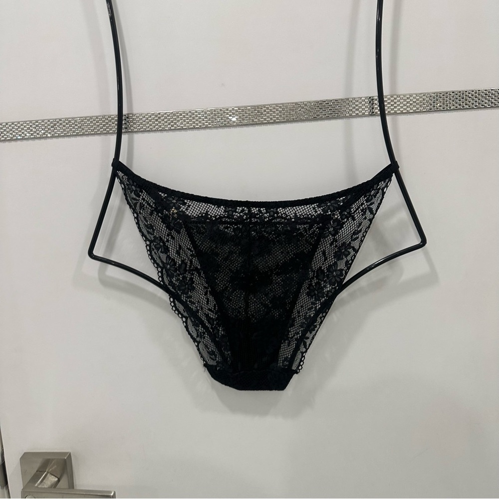 Elegant Black Lace Women's Intimate